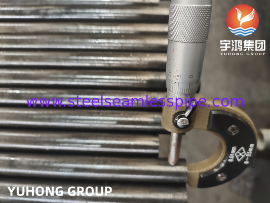 Tubo senza cuciture in acciaio legato ASTM A213 ASME SA213 Grado T5, T9, T11, T22 Per foratura di caldaie per scambiatori di calore