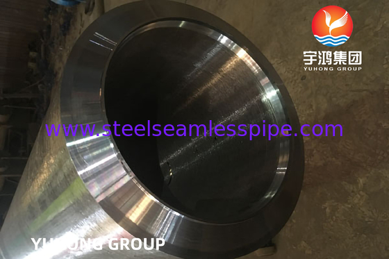 ASTM A335 / ASME SA335 P9 Acciaio legato tubo senza cuciture Verniciatura nera fine a bevola