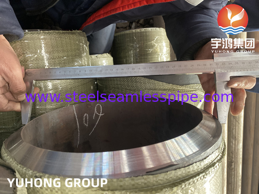 ASTM A335 P22 Tubi senza saldatura in acciaio legato laminati a caldo per caldaie