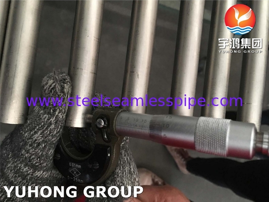 ASME SB338 Gr7 UNS R52400 Tubo in lega di titanio-palladio per condensatori