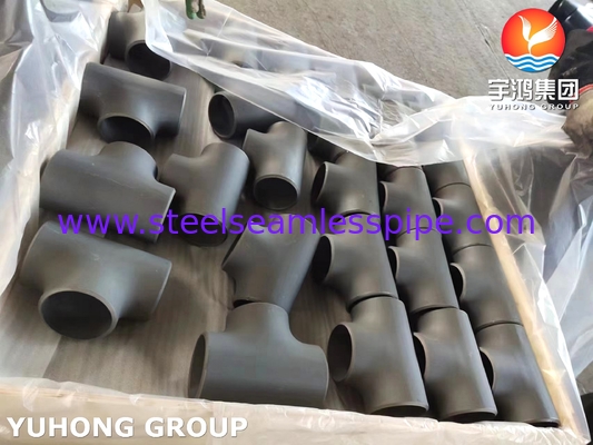ASTM A234 WP11 Equal Tee, Saldatura a coda in acciaio al carbonio, Vernice nera a prova di ruggine