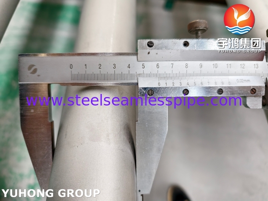 Tubo in acciaio inossidabile duplex senza saldatura ASTM A790 S32205 ad alta resistenza e resistente alla corrosione per applicazioni offshore