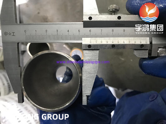 ASTM A815 UNS S32750 Super duplex tubo di acciaio montato riduttore concentrico