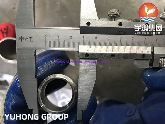 ASTM A815 UNS S32750 Super duplex tubo di acciaio montato riduttore concentrico