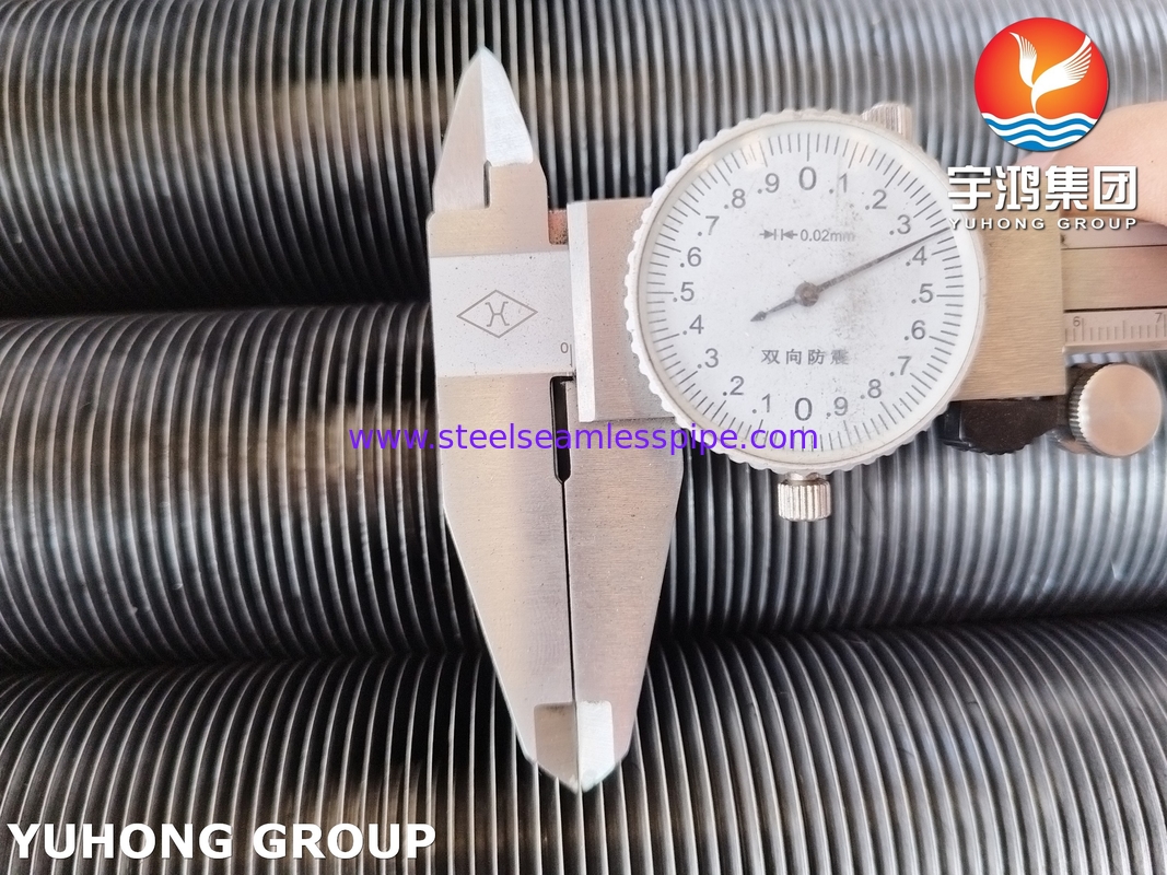 ASTM A213 T5 Tubo senza cuciture in acciaio in lega con Al1060 Fin Strip Fin Tube per raffreddatore d'aria