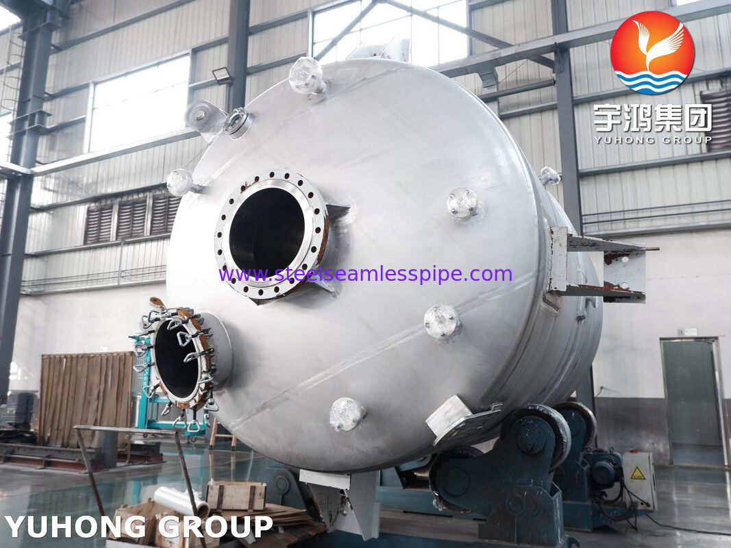Vasca reattore giacchettata certificata ASME U Stamp in acciaio al carbonio SA516 Gr.70 con agitatore per miscelazione