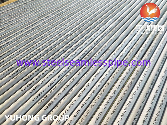 Tubo senza saldatura in acciaio inossidabile ASTM A213 TP304 decapato e ricotto per scambiatori di calore e caldaie