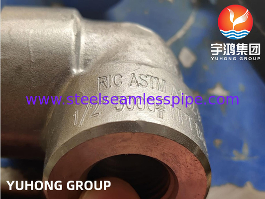 ASTM A182 F53 ha forgiato il gomito 90deg NPT 3000# 1/2» a 4